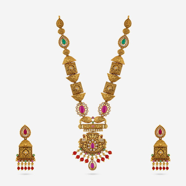 Antique Necklace 181317