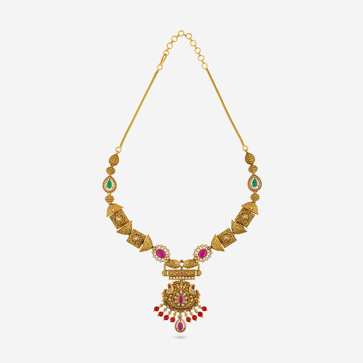 Antique Necklace 181317