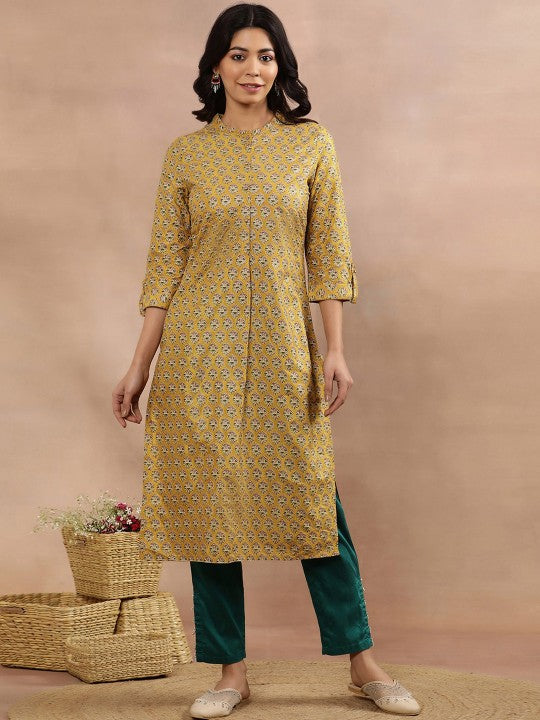 W Ethnic Motifs Printed Regular Thread Work Kurta with Trousers