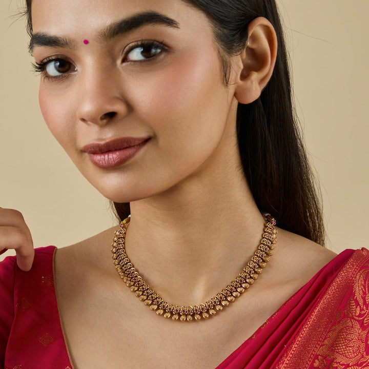 Antique Necklace 181411