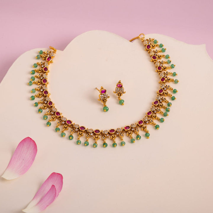 Antique Necklace 182708