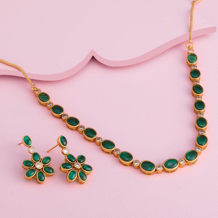 Antique Necklace 182710