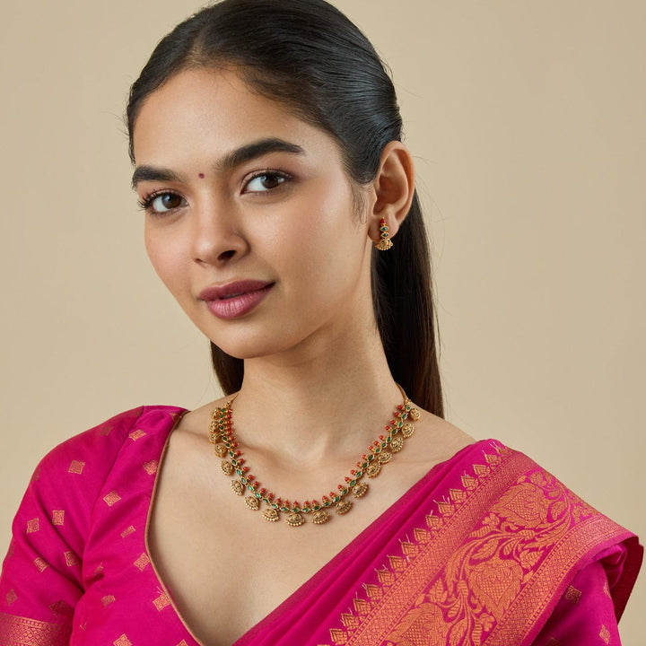 Antique Necklace 182712