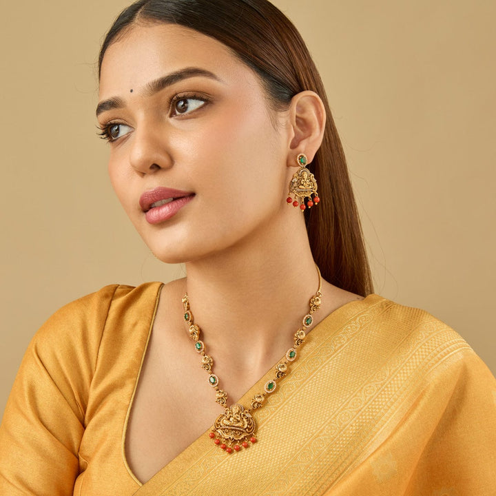 Antique Necklace 184570