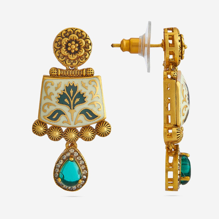 Antique Necklace 185357