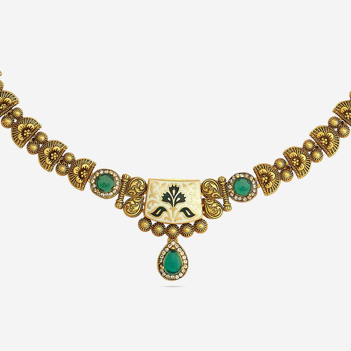 Antique Necklace 185357