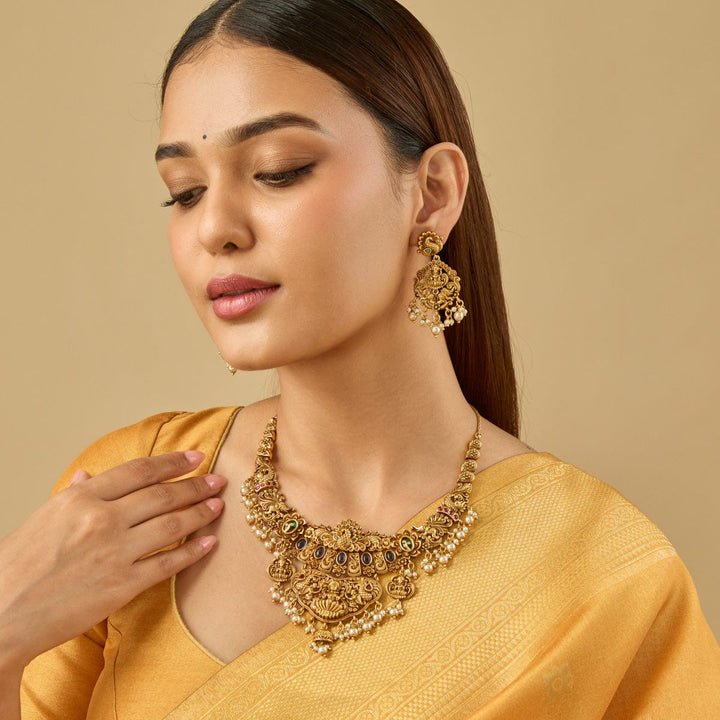 Antique Necklace 185699