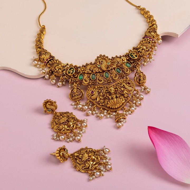 Antique Necklace 185699