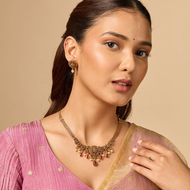 Antique Necklace 188082