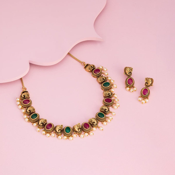 Antique Necklace 188718