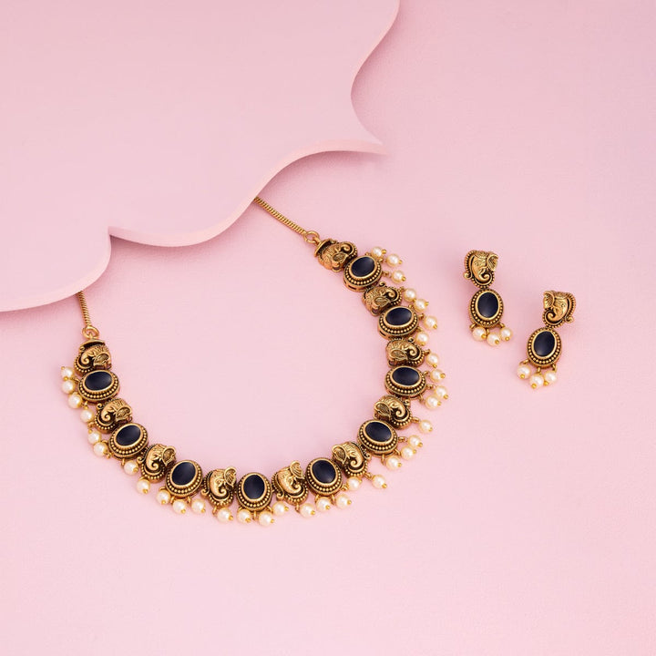 Antique Necklace 188718