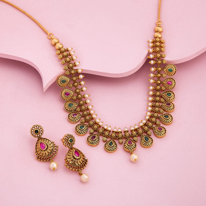 Antique Necklace 190301