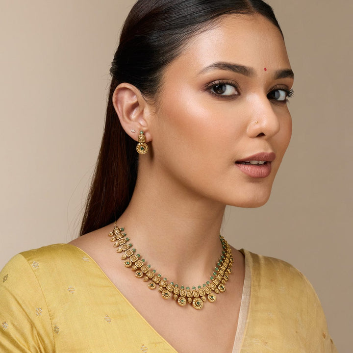 Antique Necklace 191611