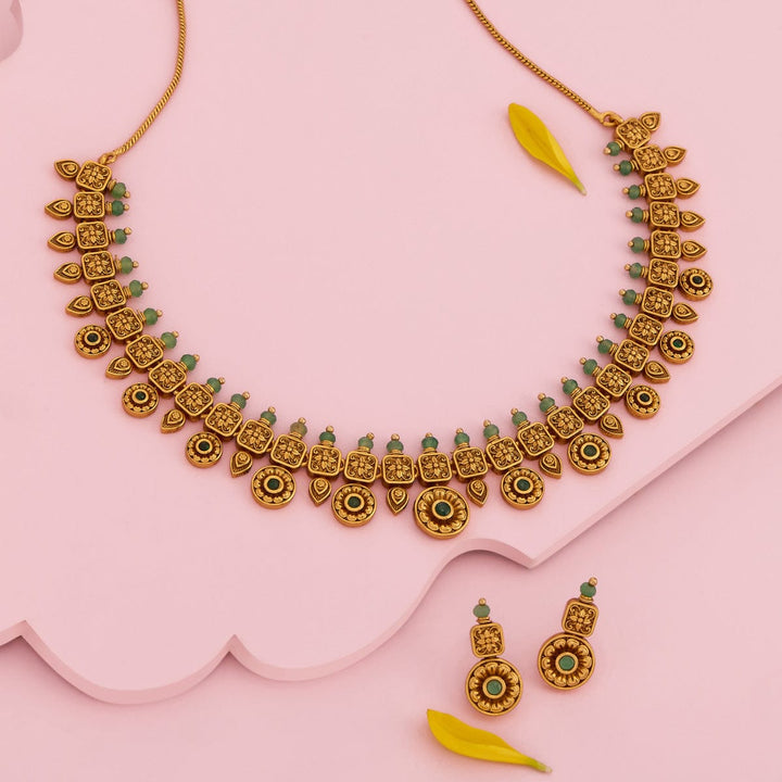 Antique Necklace 191611