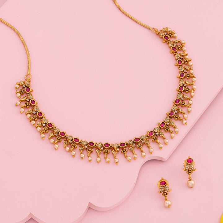 Antique Necklace 194121