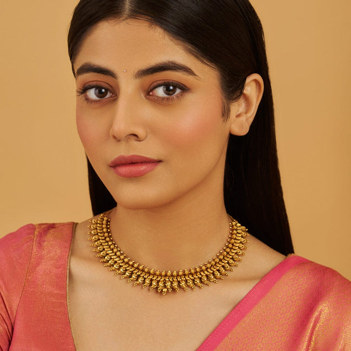 Antique Necklace 181150