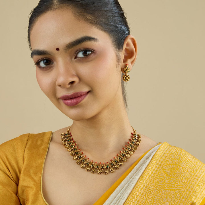 Antique Necklace 182706