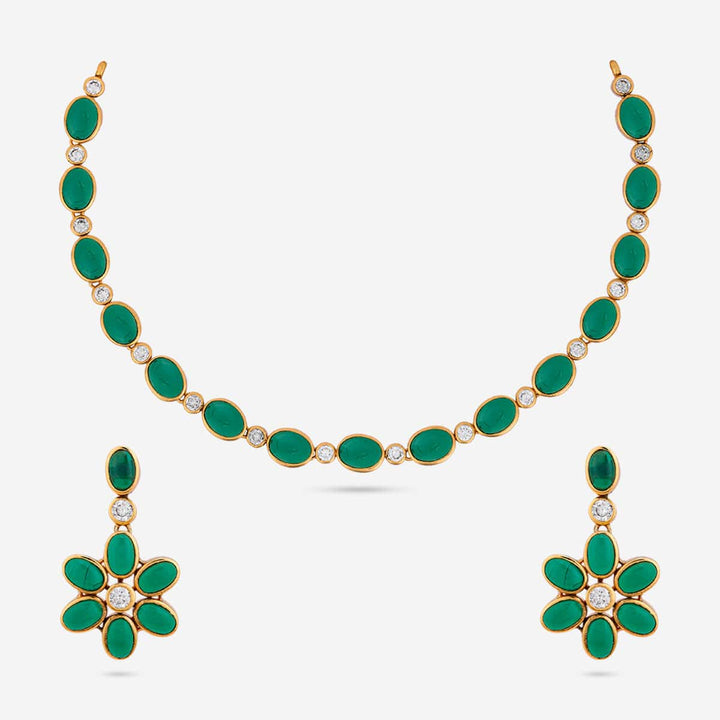 Antique Necklace 182710