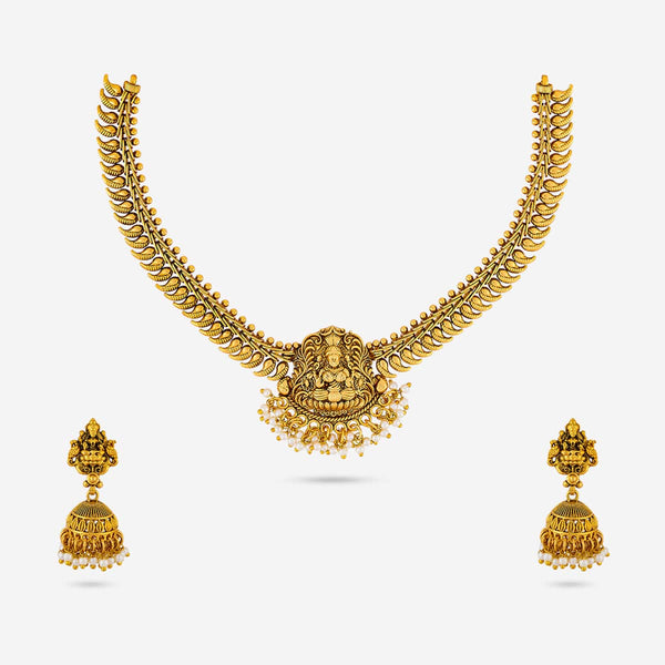 Antique Necklace 190930