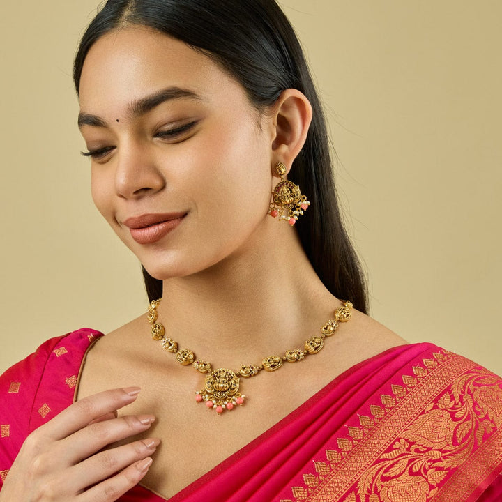 Antique Necklace 184571