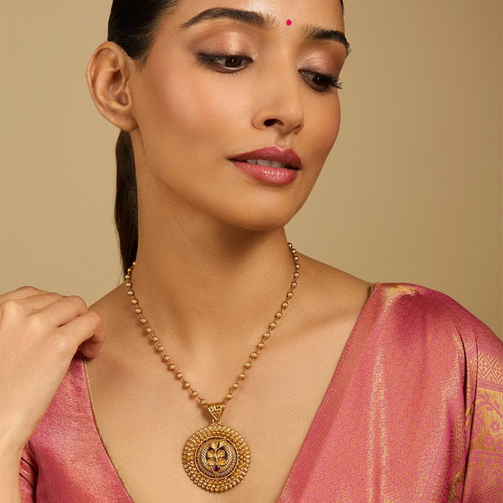 Antique Necklace 165095