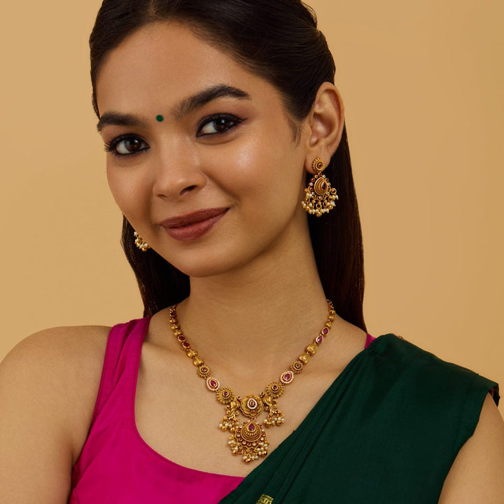 Antique Necklace 179989