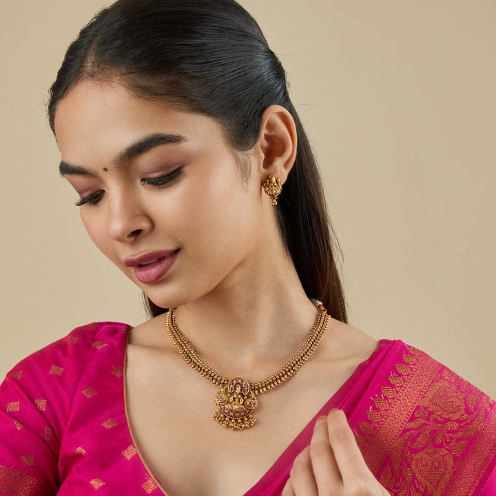 Antique Necklace 181431