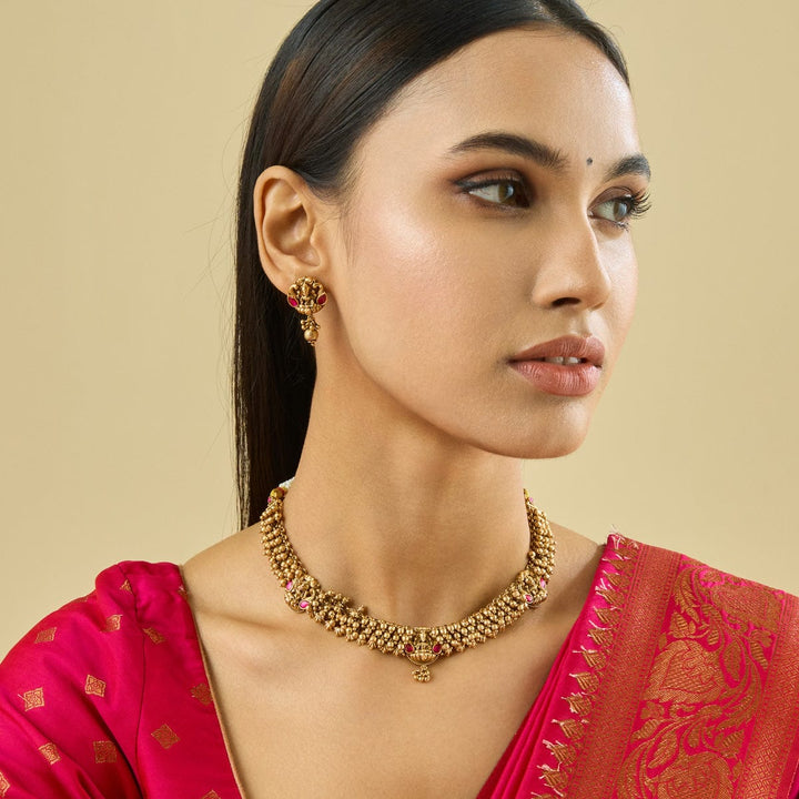 Antique Necklace 181437