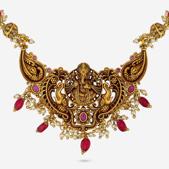 Antique Necklace 182530