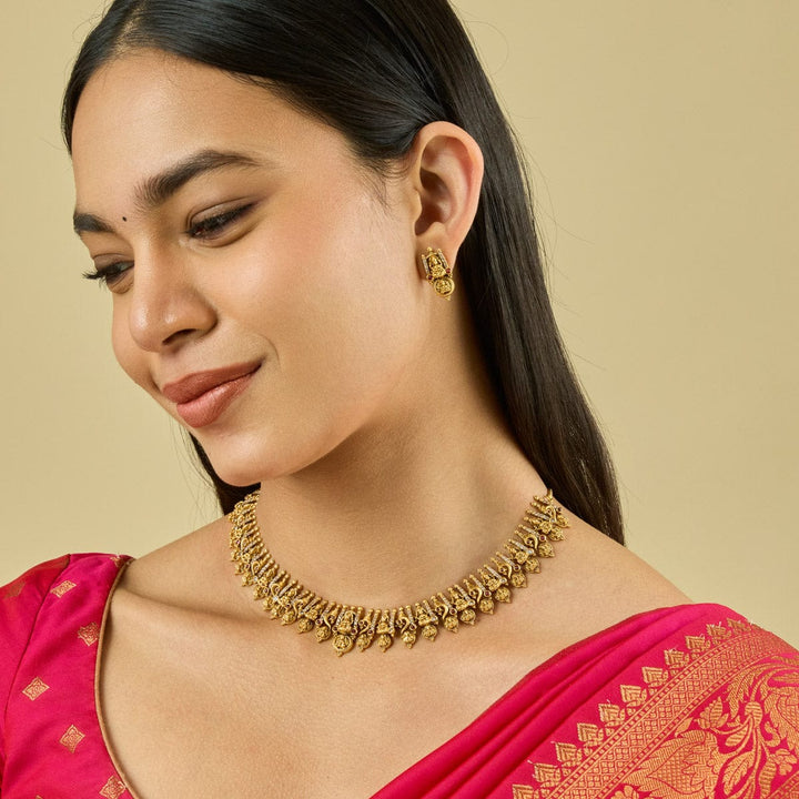 Antique Necklace 182698