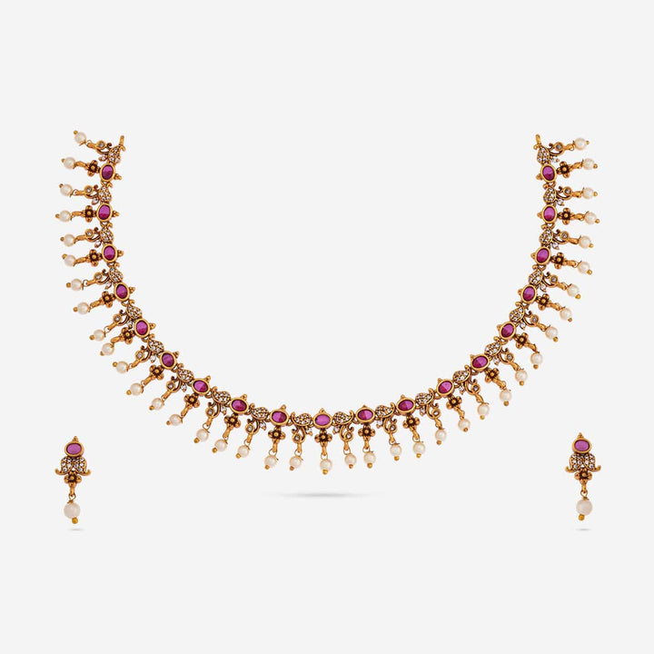 Antique Necklace 182708