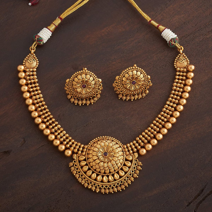 Antique Necklace 184077