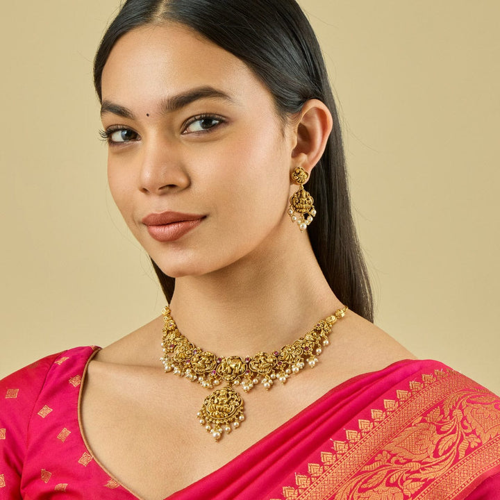 Antique Necklace 185191