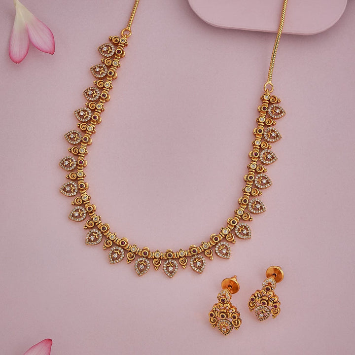 Antique Necklace 185554