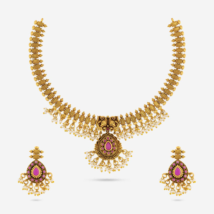 Antique Necklace 188060