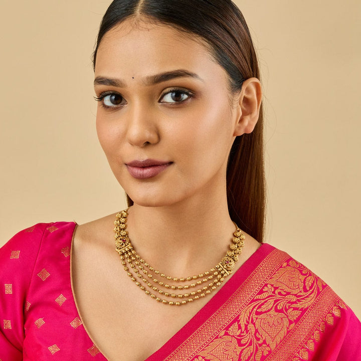 Antique Necklace 188075