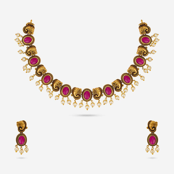 Antique Necklace 188718