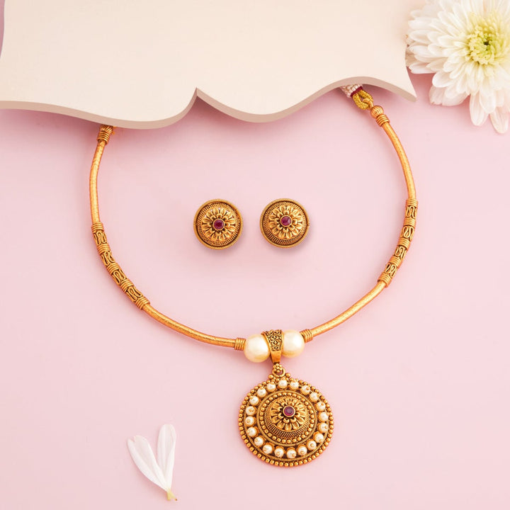 Antique Necklace 188978