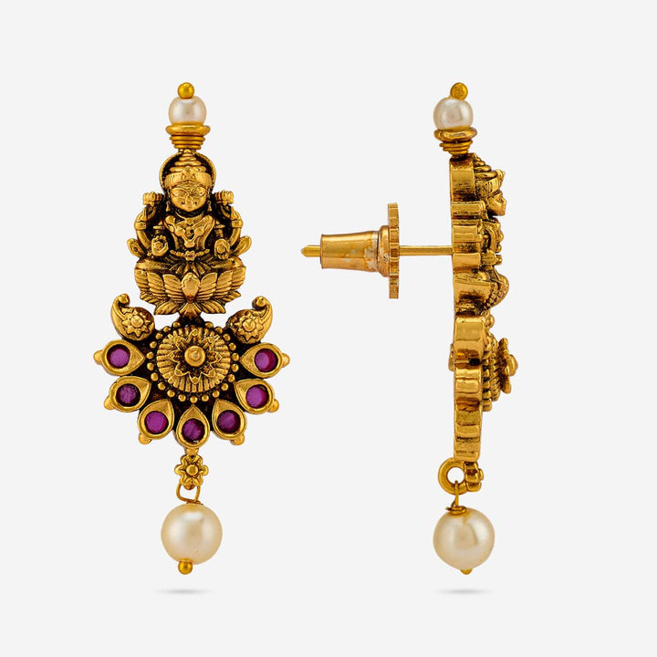 Antique Necklace 190309