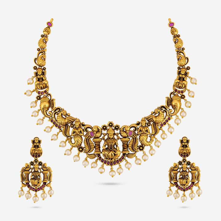 Antique Necklace 190312