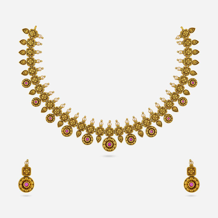 Antique Necklace 191611