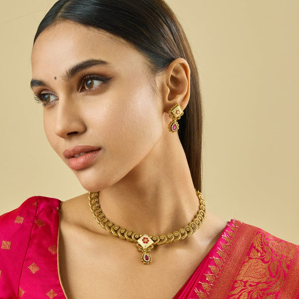 Antique Necklace 182626