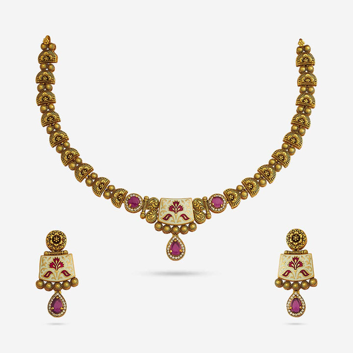 Antique Necklace 185357
