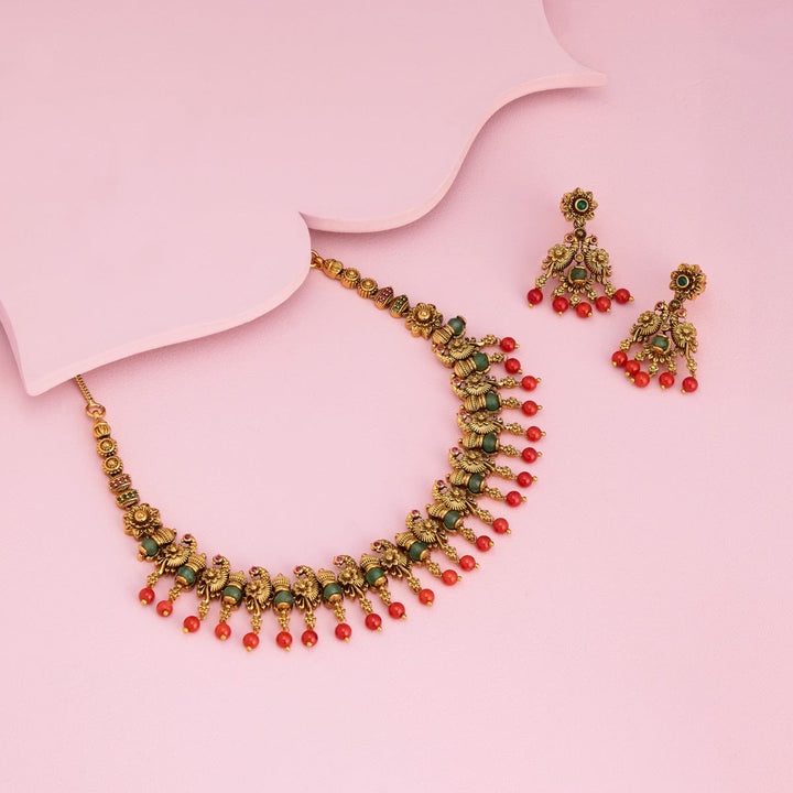 Antique Necklace 188070