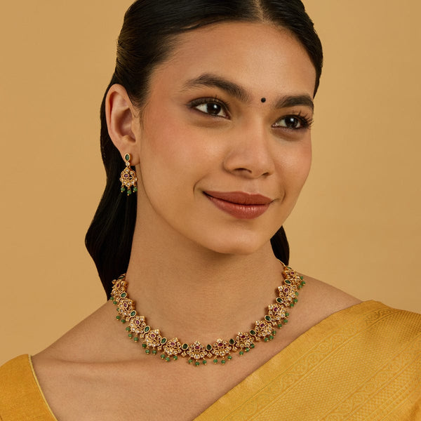 Antique Necklace 180505