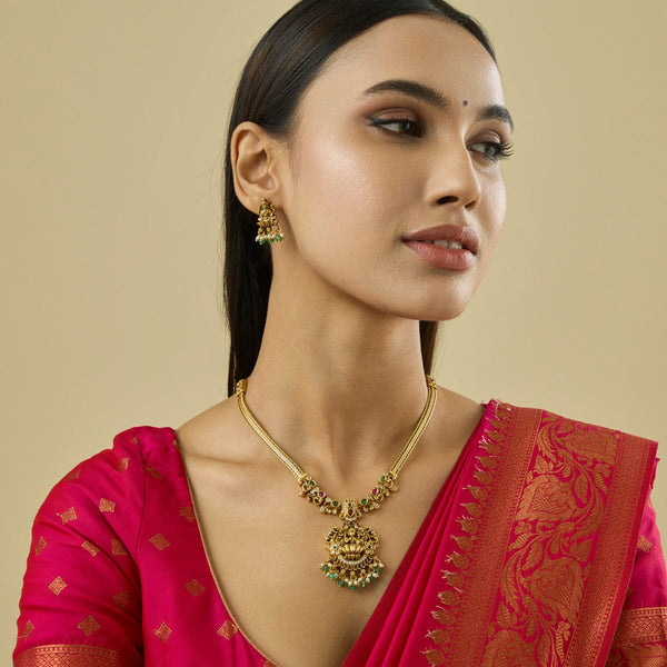 Antique Necklace 181030