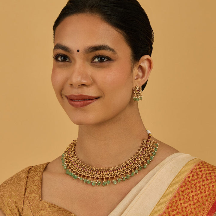 Antique Necklace 181440