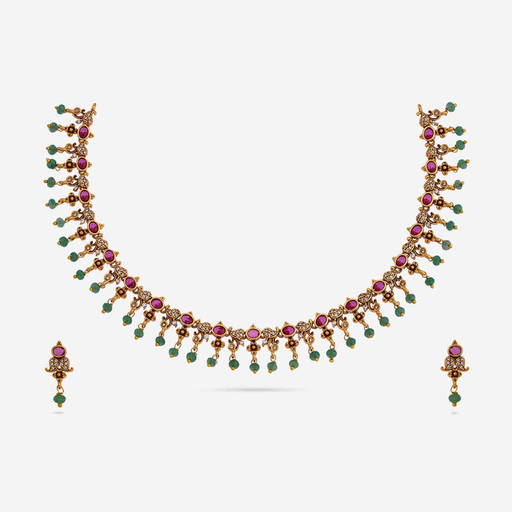 Antique Necklace 182708