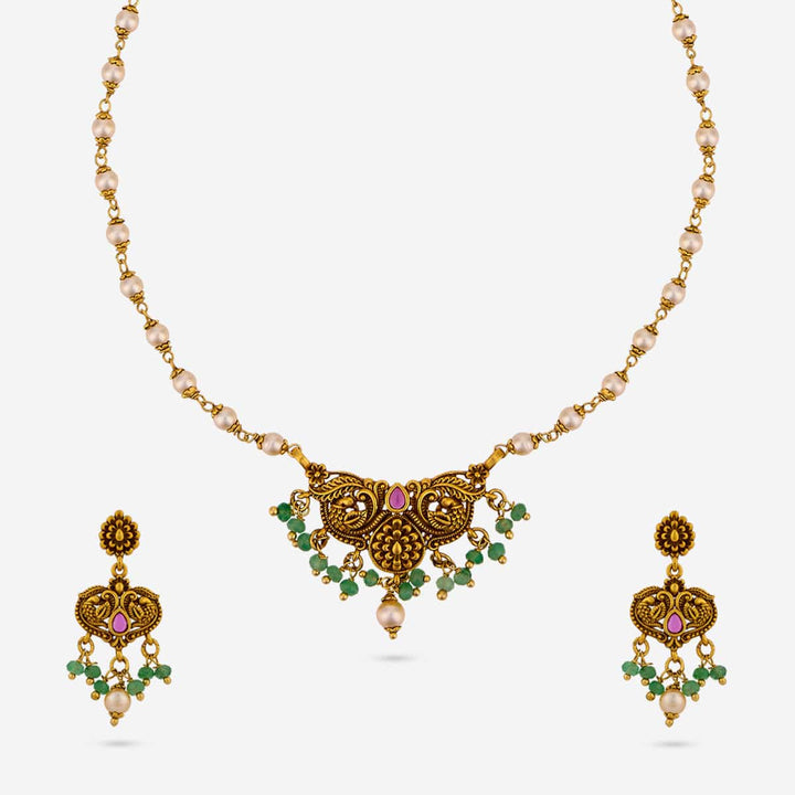 Antique Necklace 185677