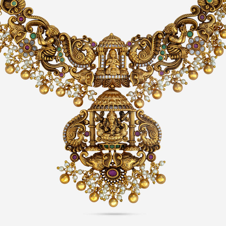 Antique Necklace 186411